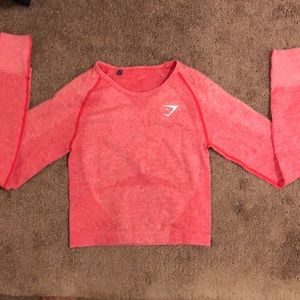 Gym shark long sleeve crop top